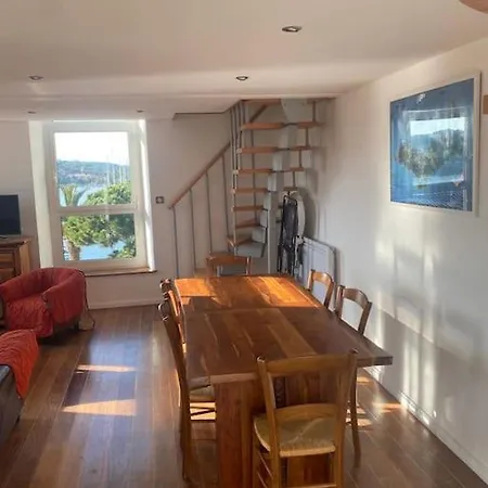 Ile De : T3 Climatise Vue Apartamento